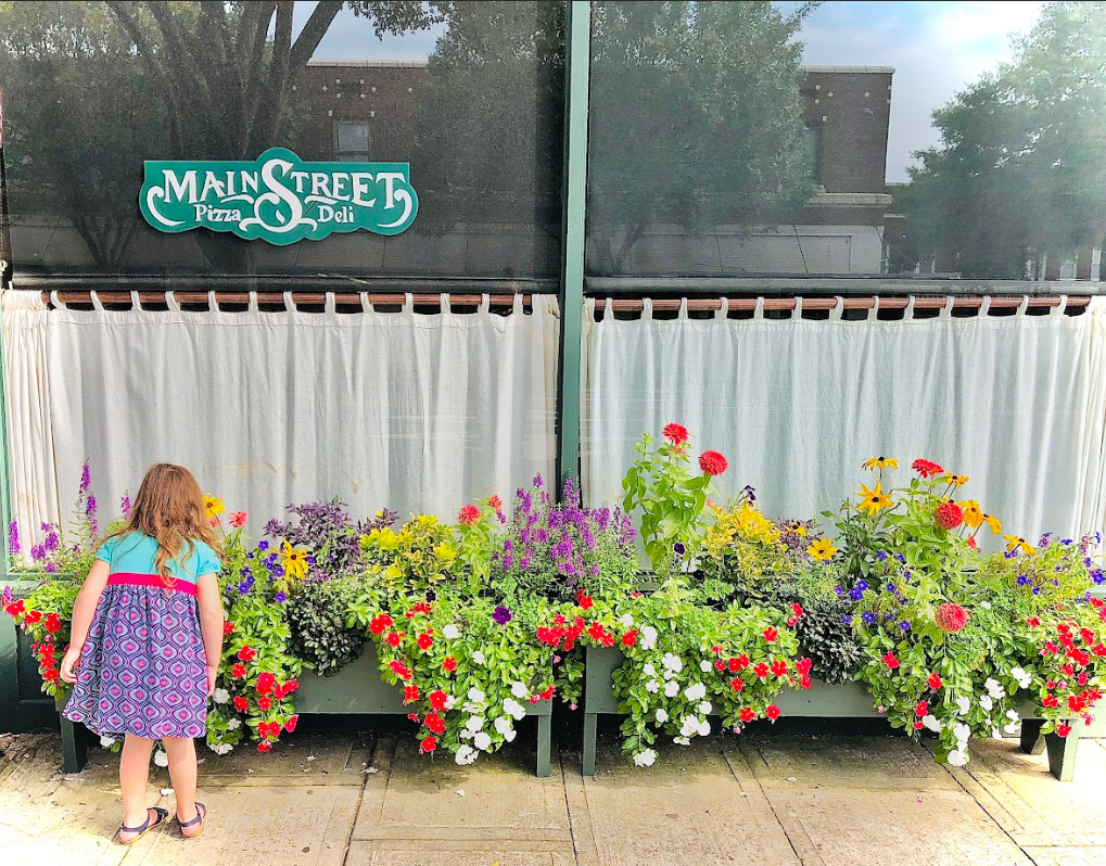 Main St